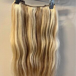 Golden Blonde Wavy Hair Extensions